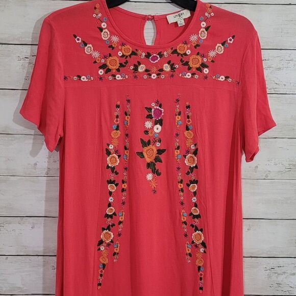 Umgee Boho Floral Embroidered Short Sleeve Tunic / Mini Dress FLAW Size Small - Picture 4 of 10